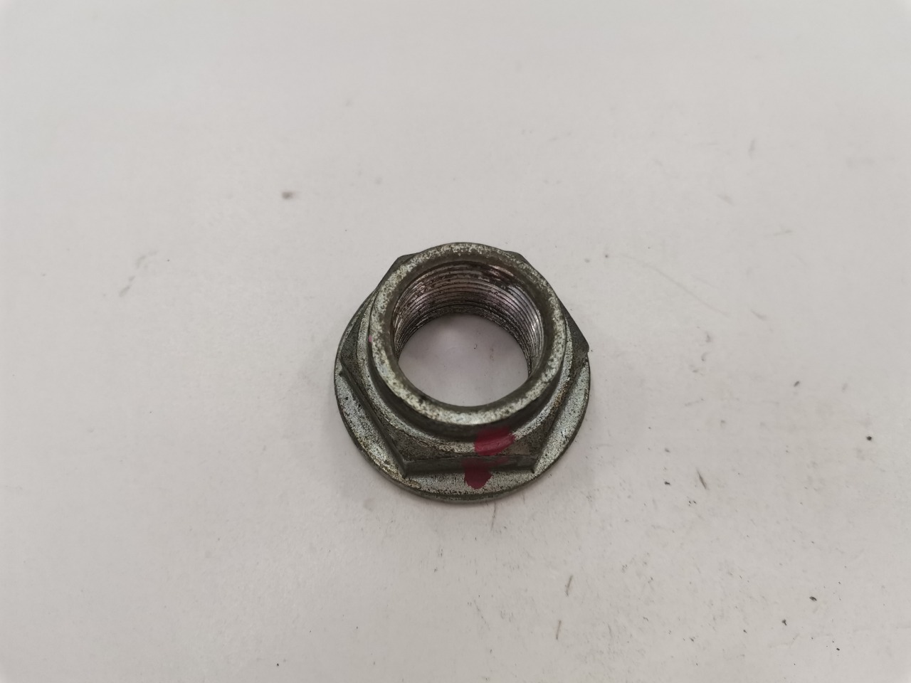 Гайка привода, 500 рублей, Красноярск