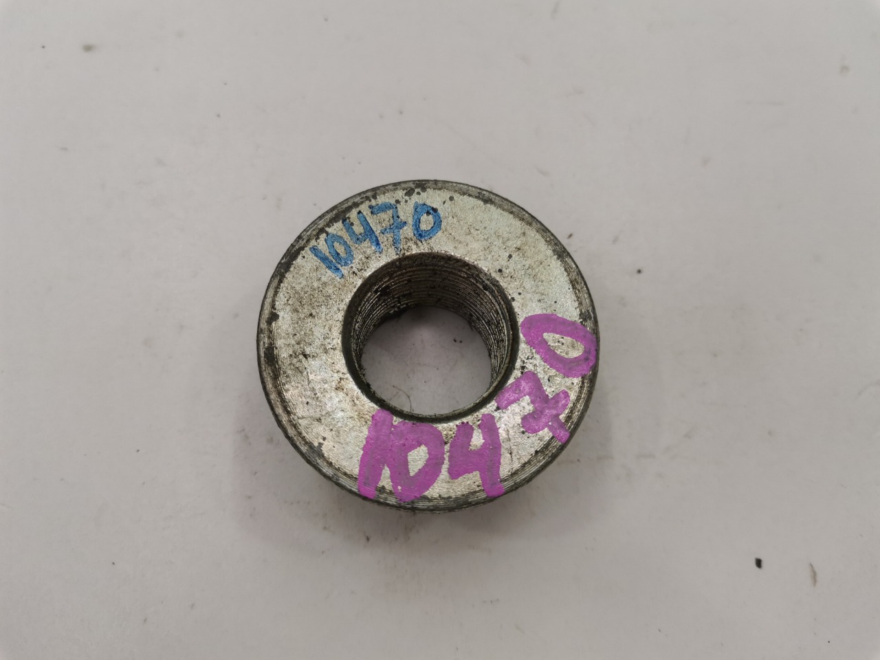 Гайка привода, 500 рублей, Красноярск