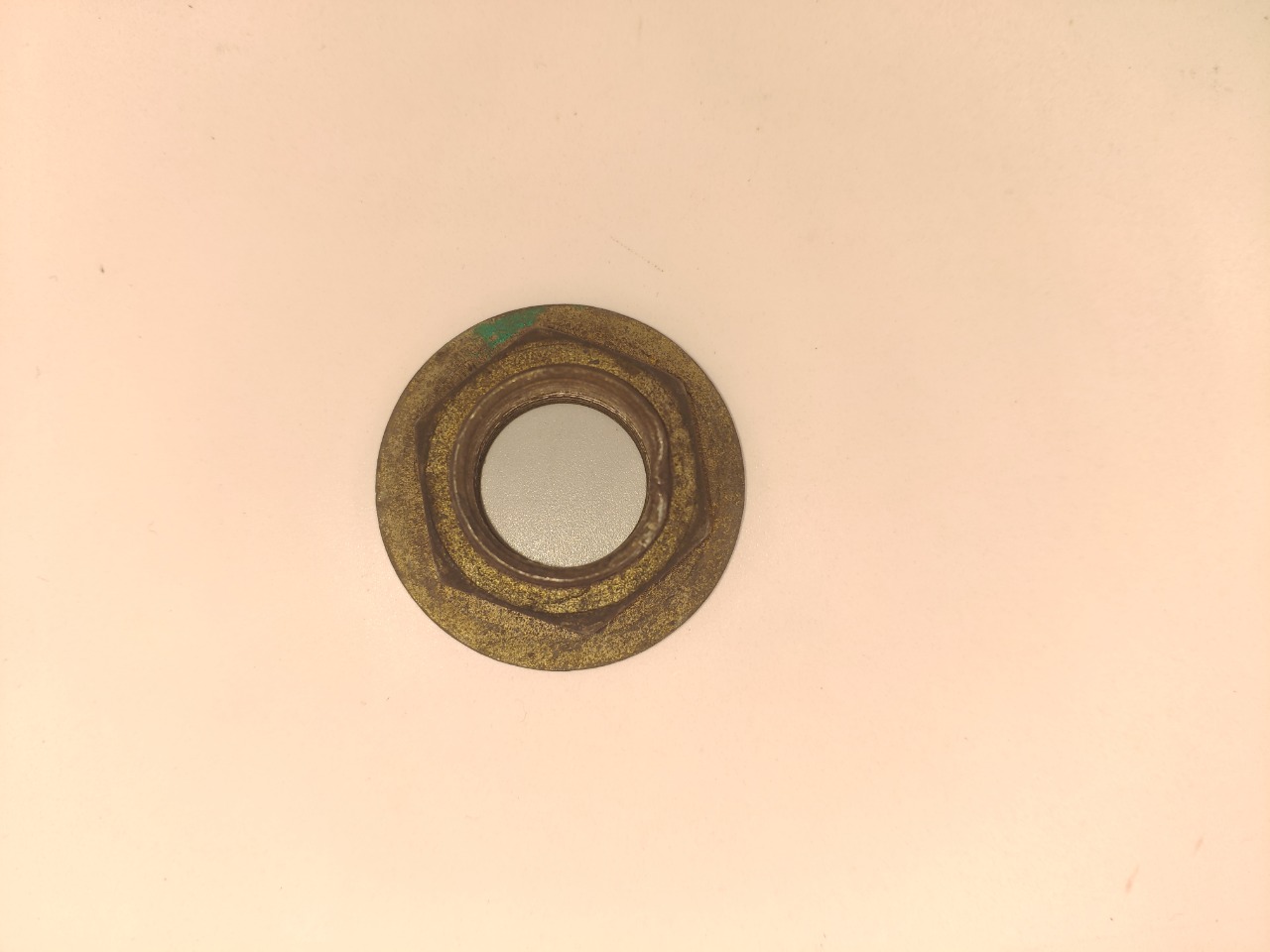 Гайка привода, 500 рублей, Красноярск