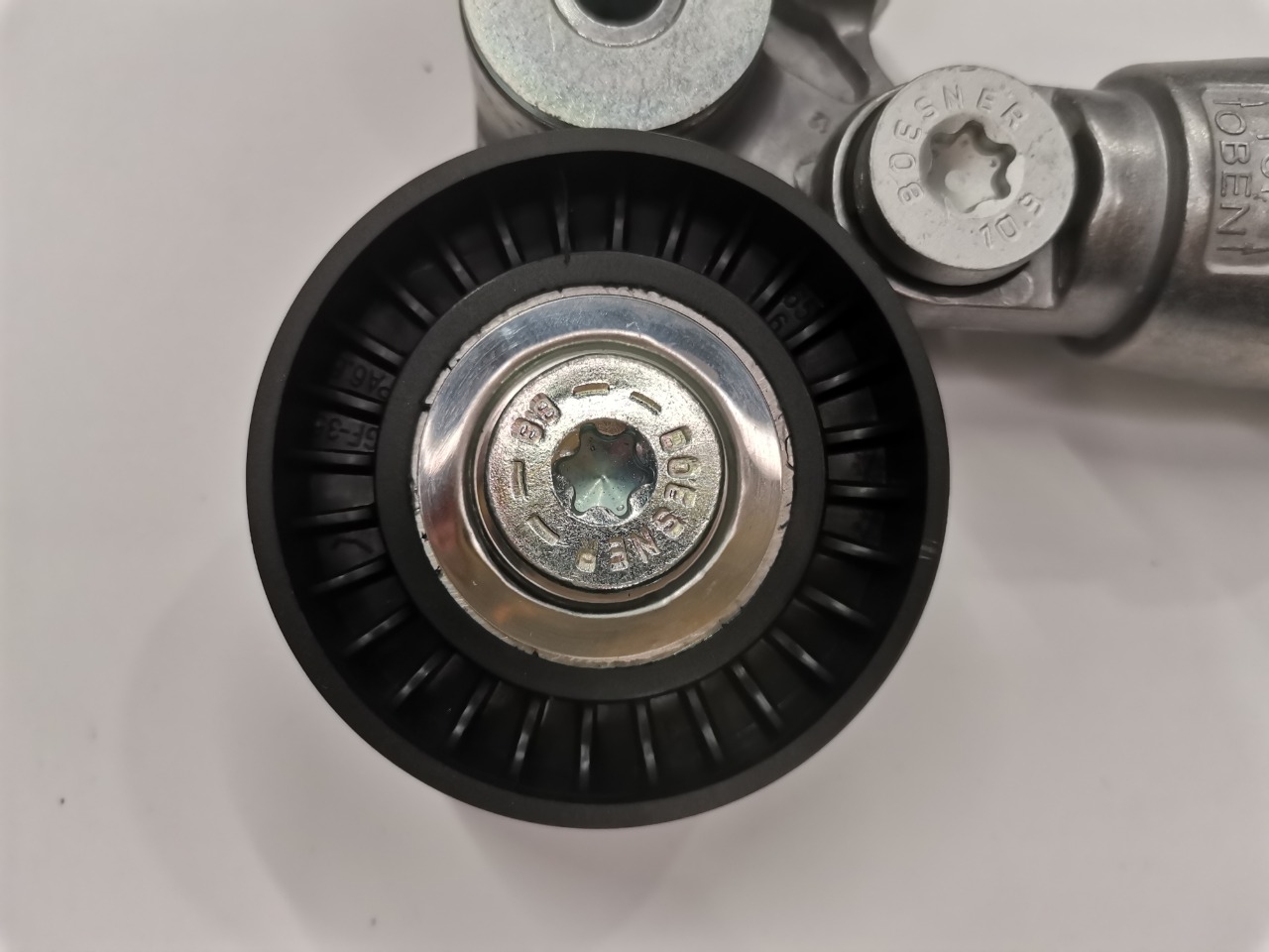 Натяжитель приводного ремня, 3000 рублей, Красноярск