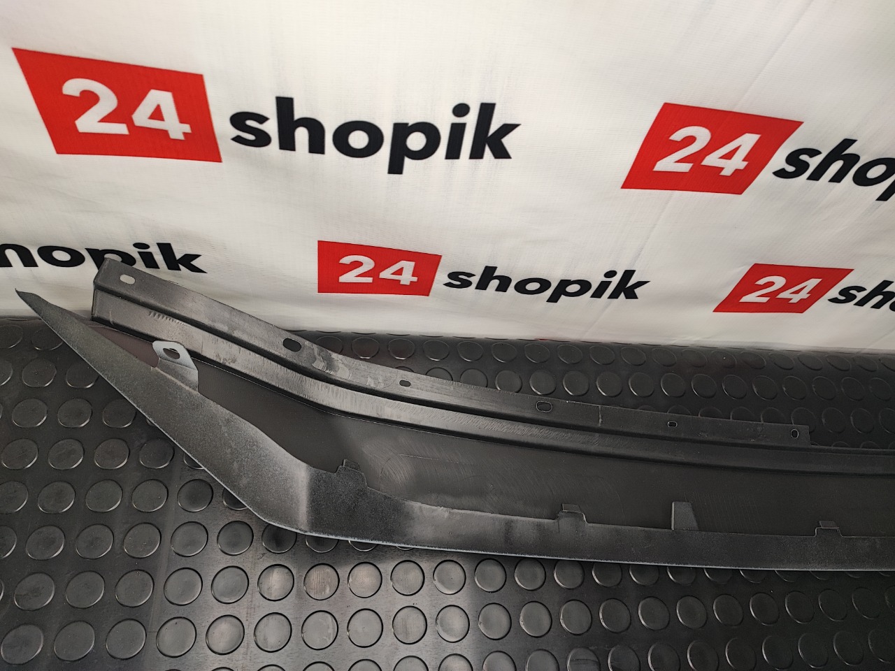 Накладка решетки радиатора, 4300 рублей, Красноярск