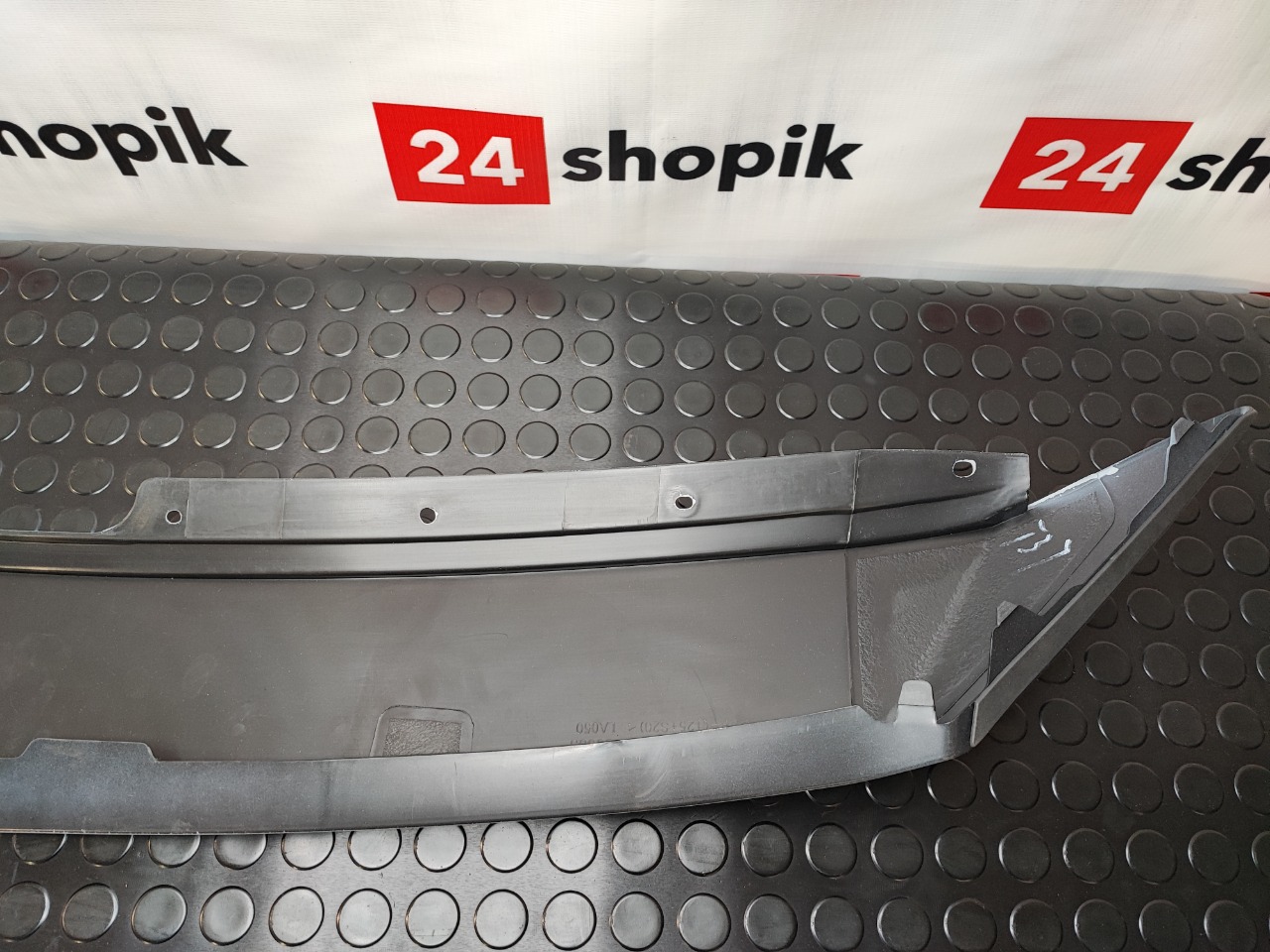 Накладка решетки радиатора, 4300 рублей, Красноярск