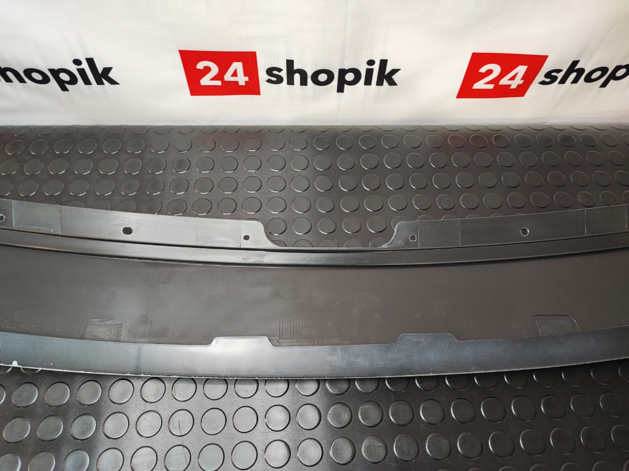 Накладка решетки радиатора, 4300 рублей, Красноярск