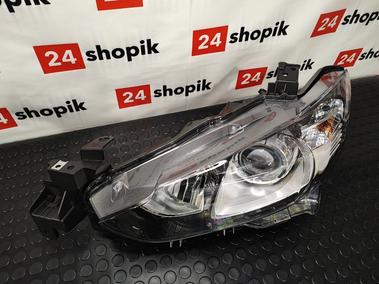 Фара, 15800 рублей, Красноярск