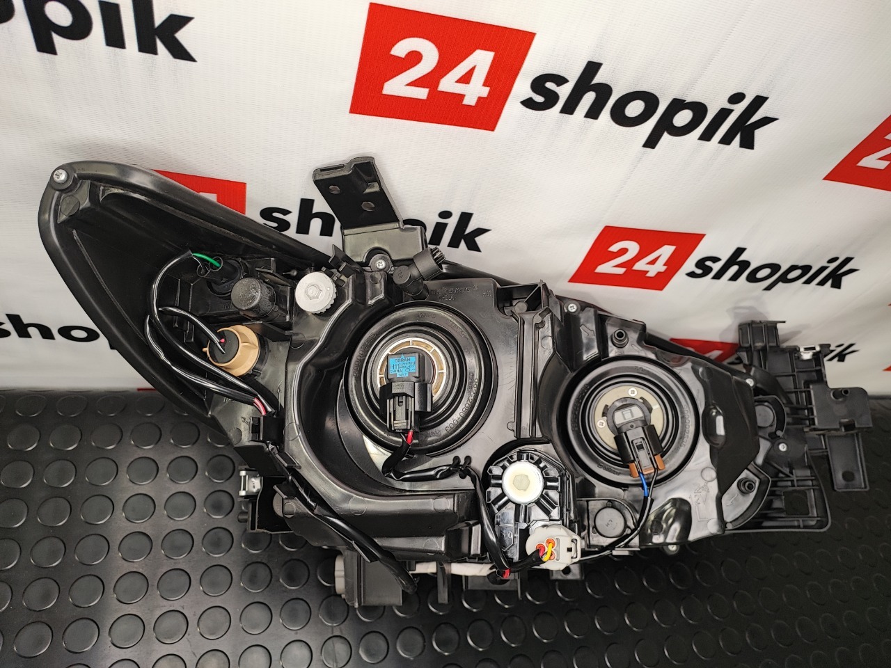 Фара, 15800 рублей, Красноярск