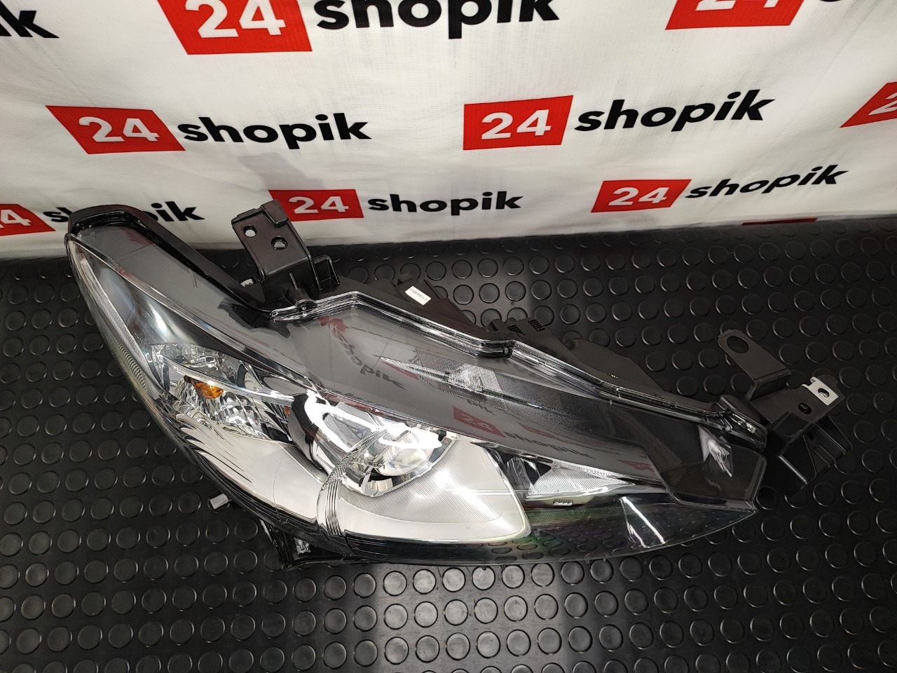 Фара, 15800 рублей, Красноярск