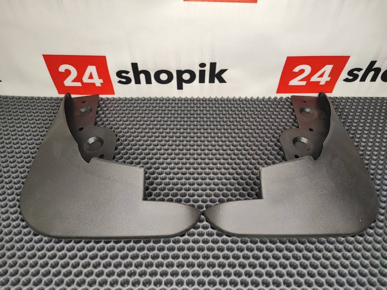 Брызговики, 2200 рублей, Красноярск