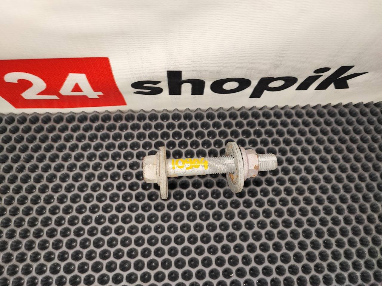 Болт развальный, 1000 рублей, Красноярск