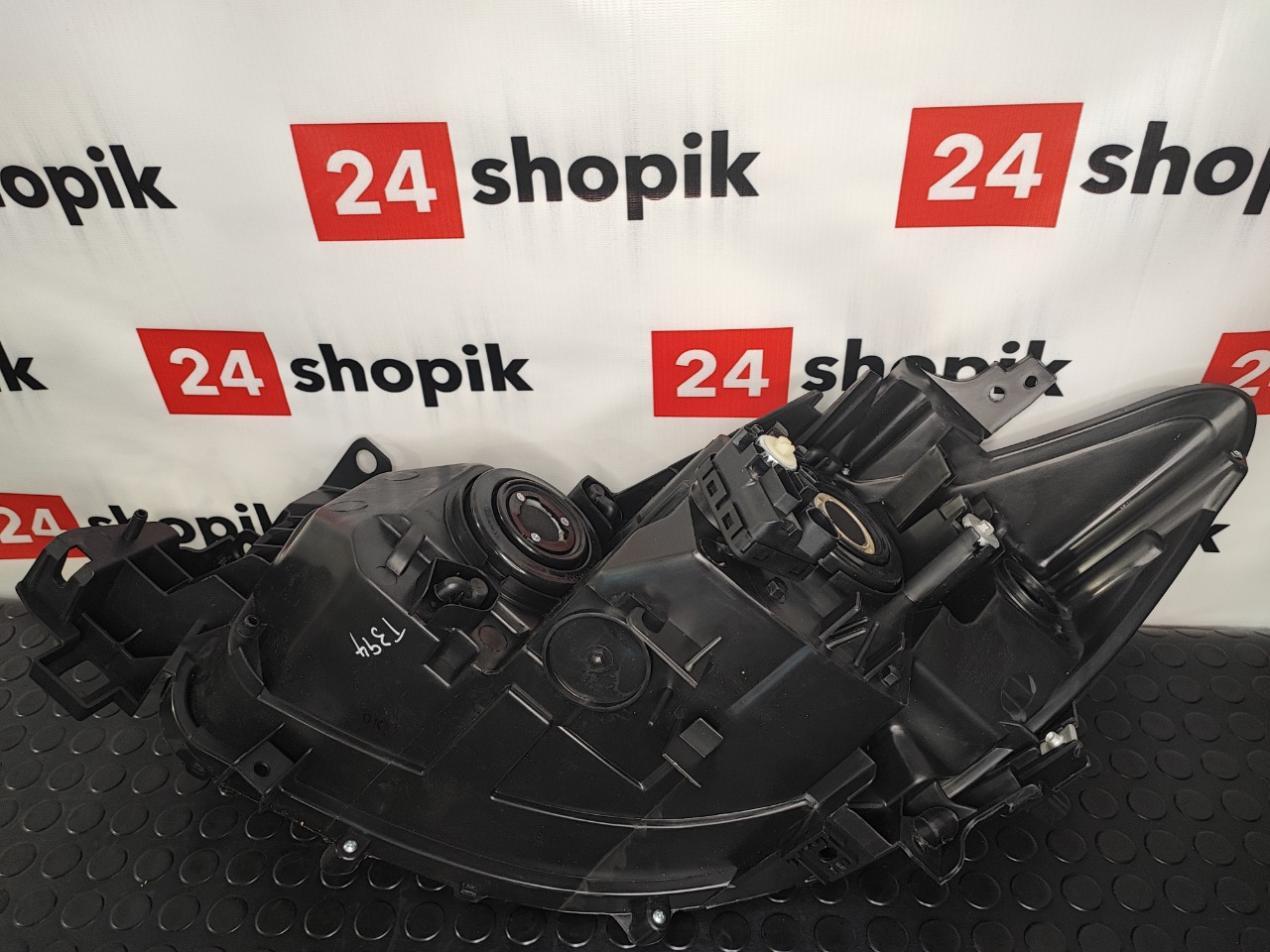 Фара, 14600 рублей, Красноярск