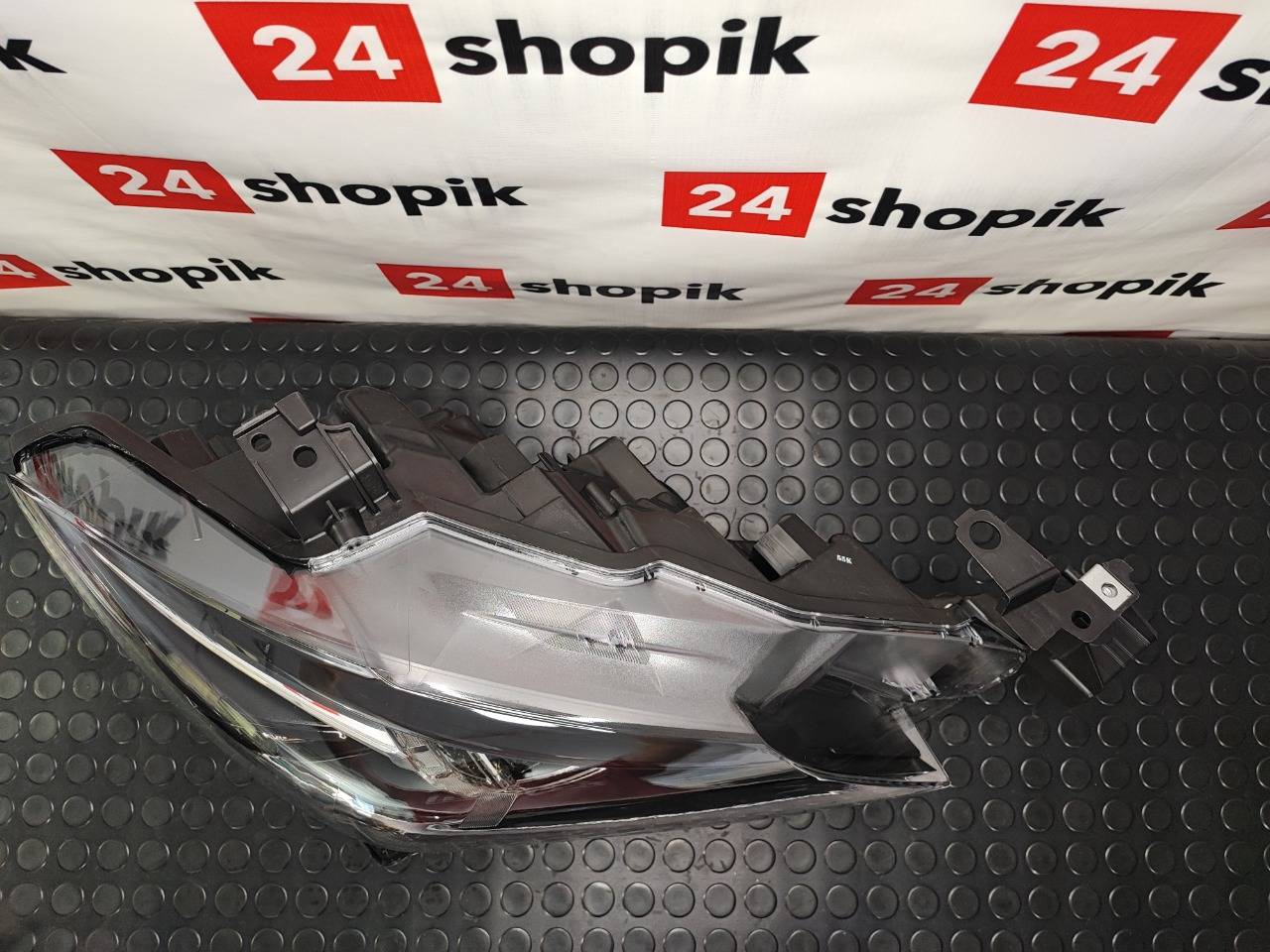 Фара, 36300 рублей, Красноярск