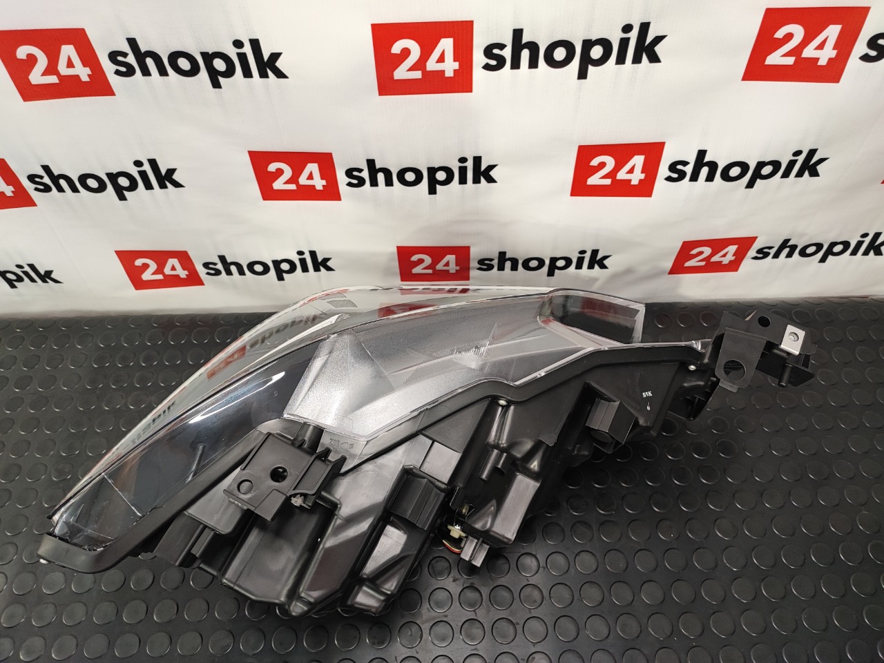 Фара, 36300 рублей, Красноярск