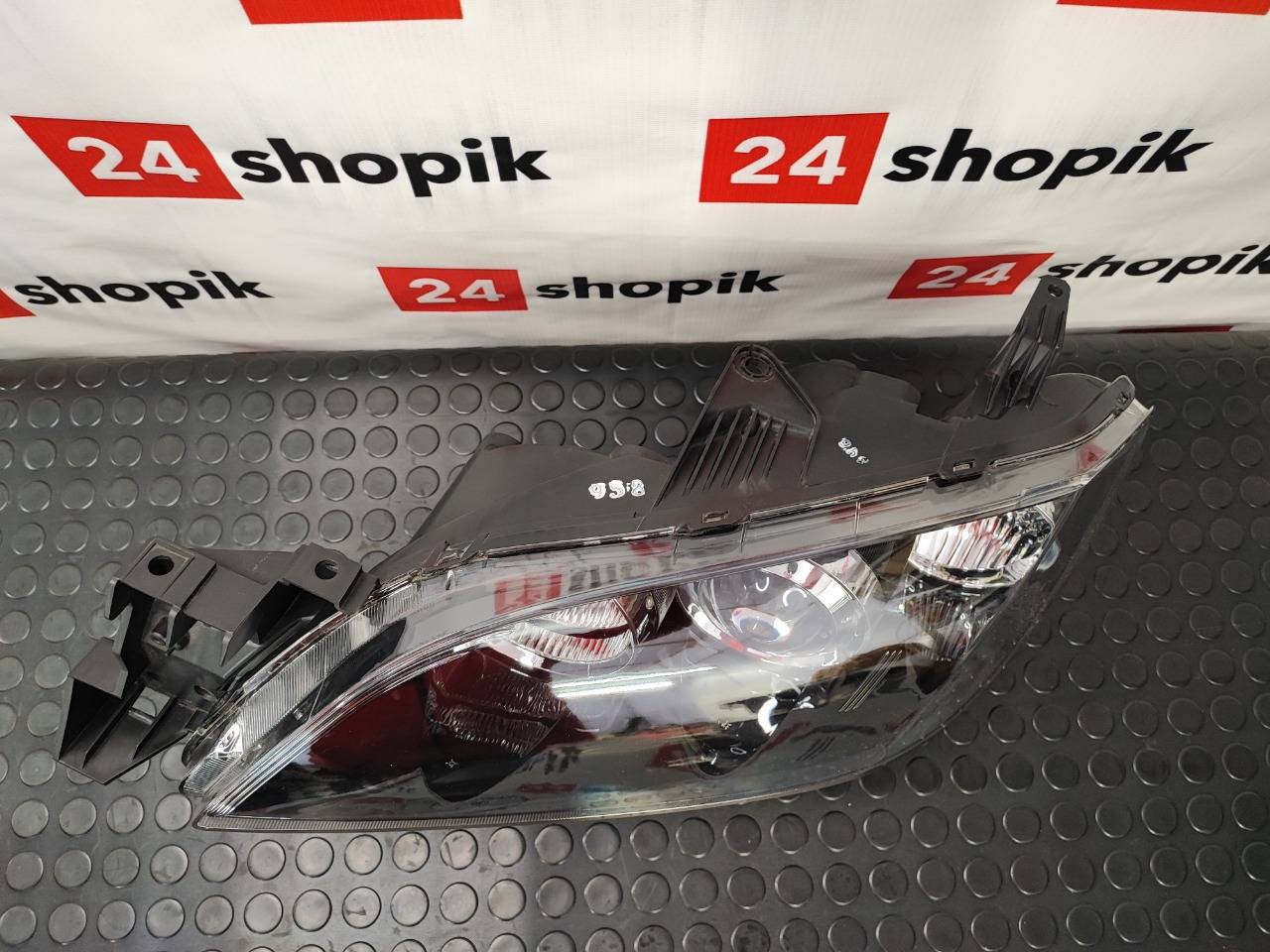 Фара, 10900 рублей, Красноярск