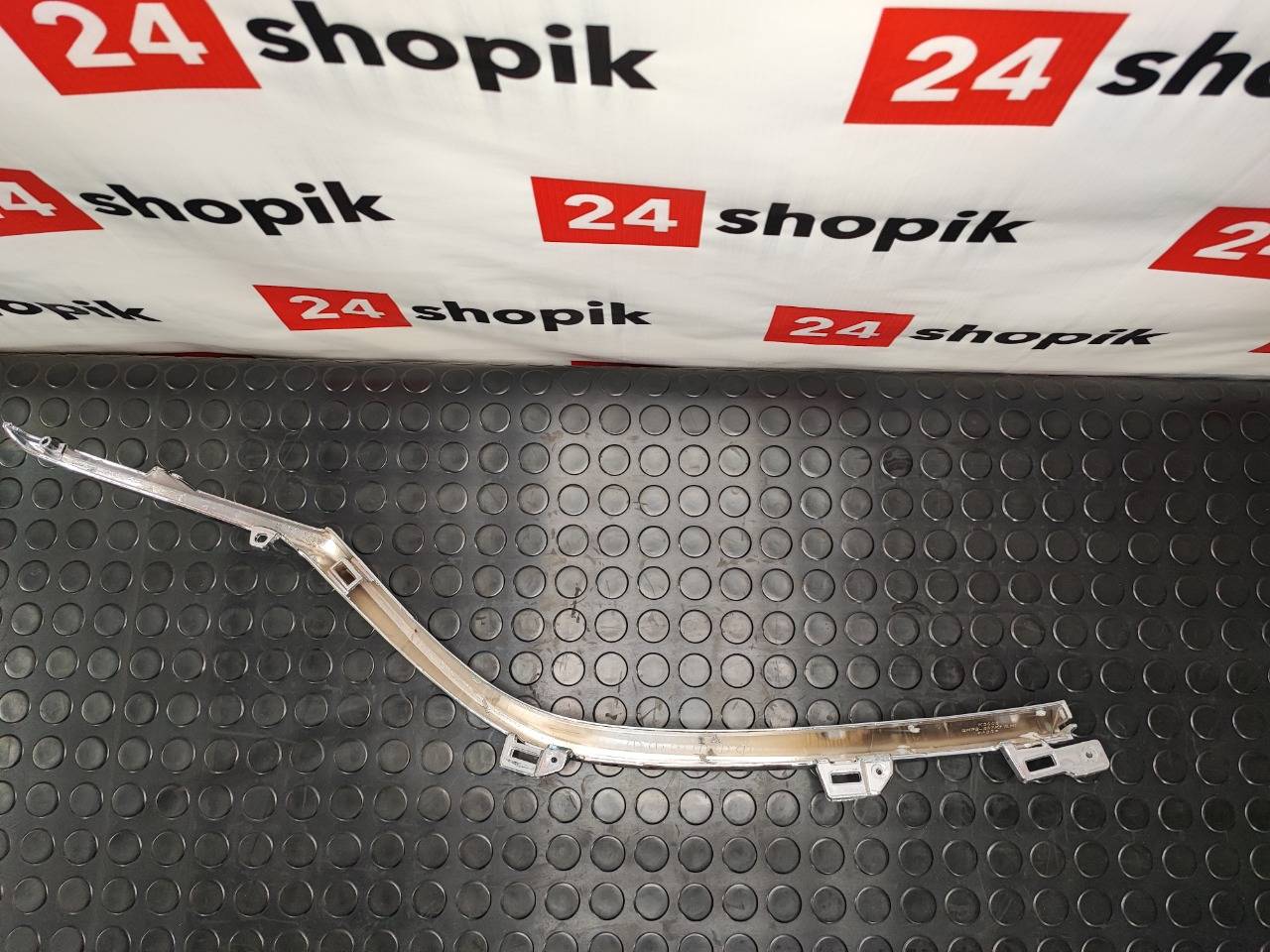 Молдинг решетки радиатора, 3100 рублей, Красноярск