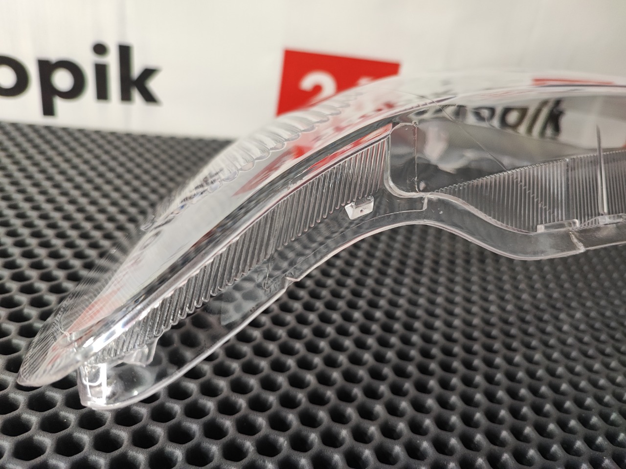 Стекло фары, 3700 рублей, Красноярск