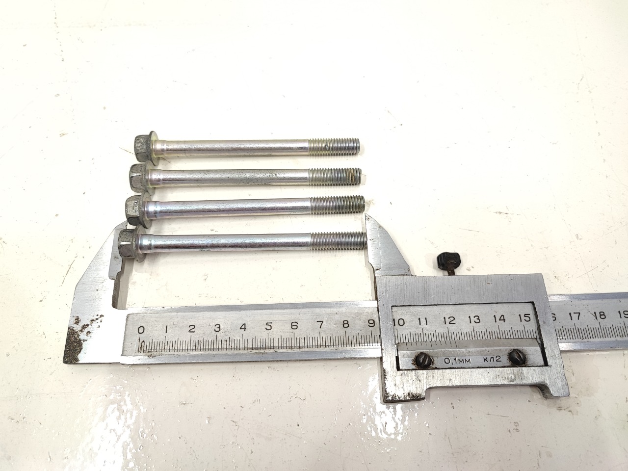 Болты крепления компрессора кондиционера, 800 рублей, Красноярск