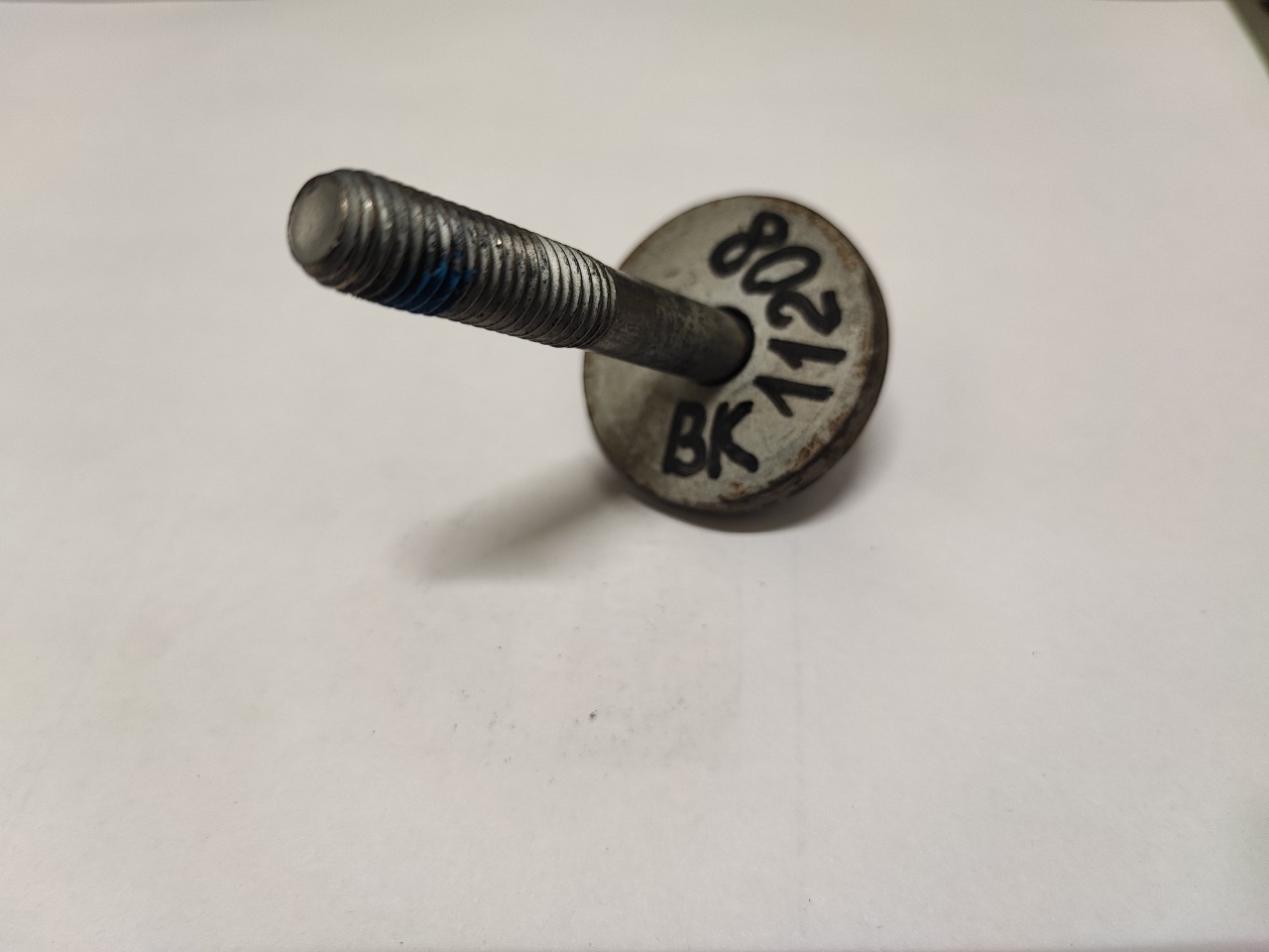 Болт крепления привода, 500 рублей, Красноярск