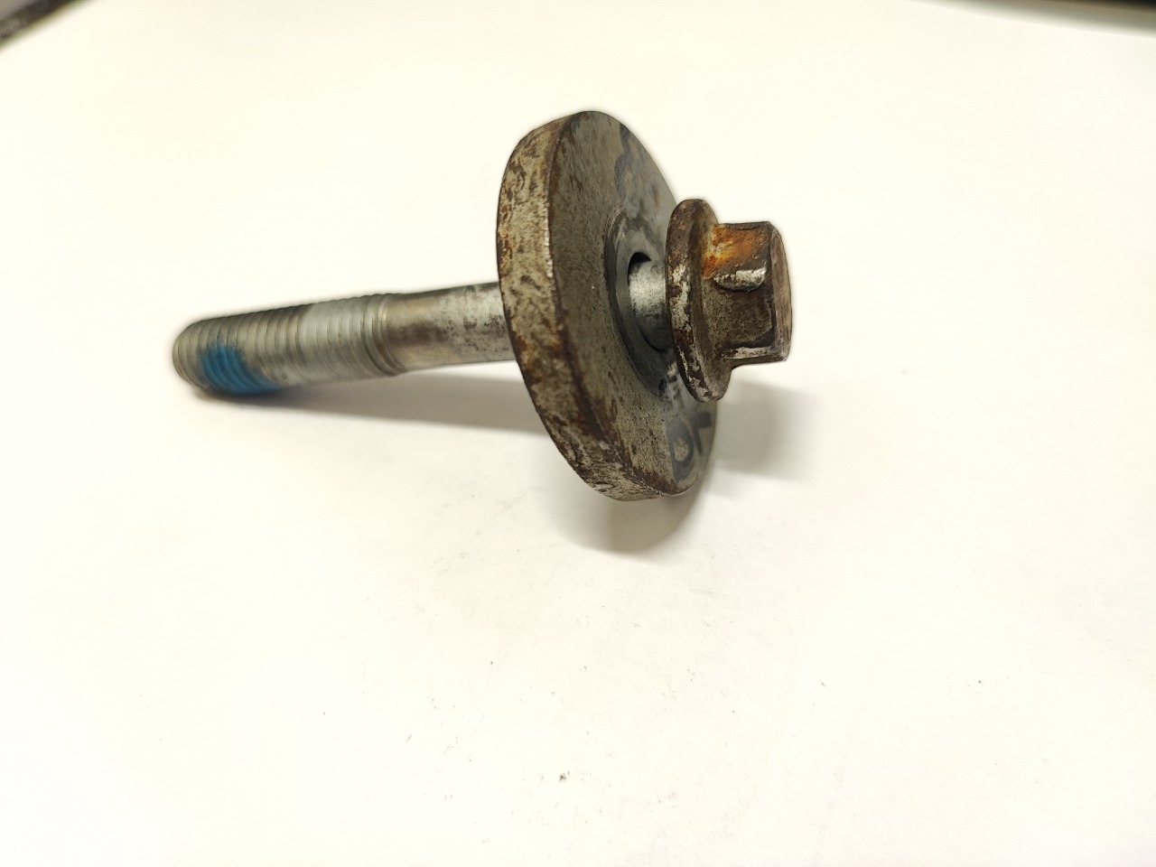 Болт крепления привода, 500 рублей, Красноярск