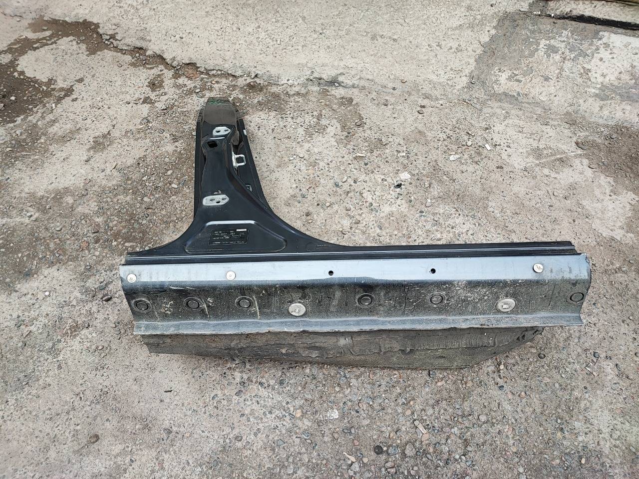 Центральная стойка кузова, 4900 рублей, Красноярск