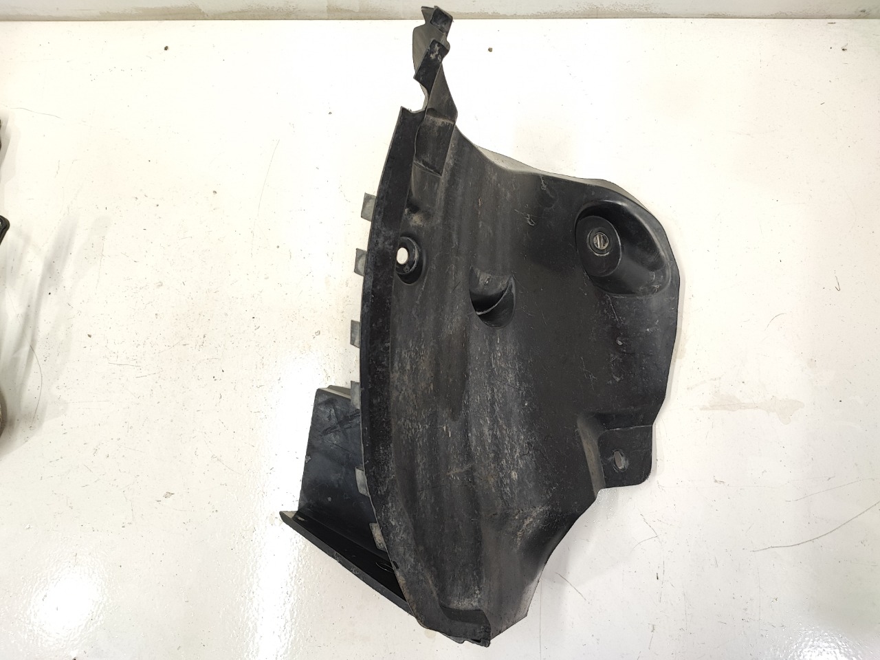 Подкрылок, 1800 рублей, Красноярск