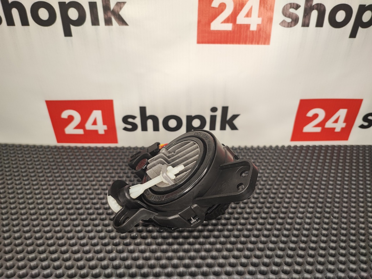 фара противотуманная, 3900 рублей, Красноярск