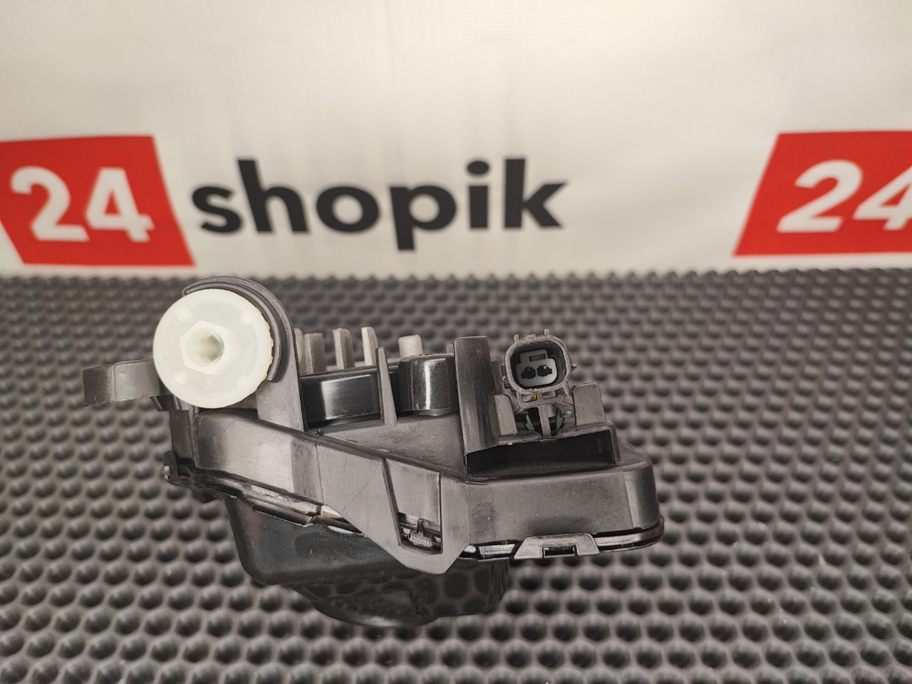 фара противотуманная, 3900 рублей, Красноярск