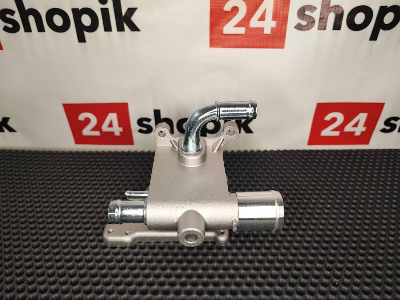 Фланец системы охлаждения, 3900 рублей, Красноярск