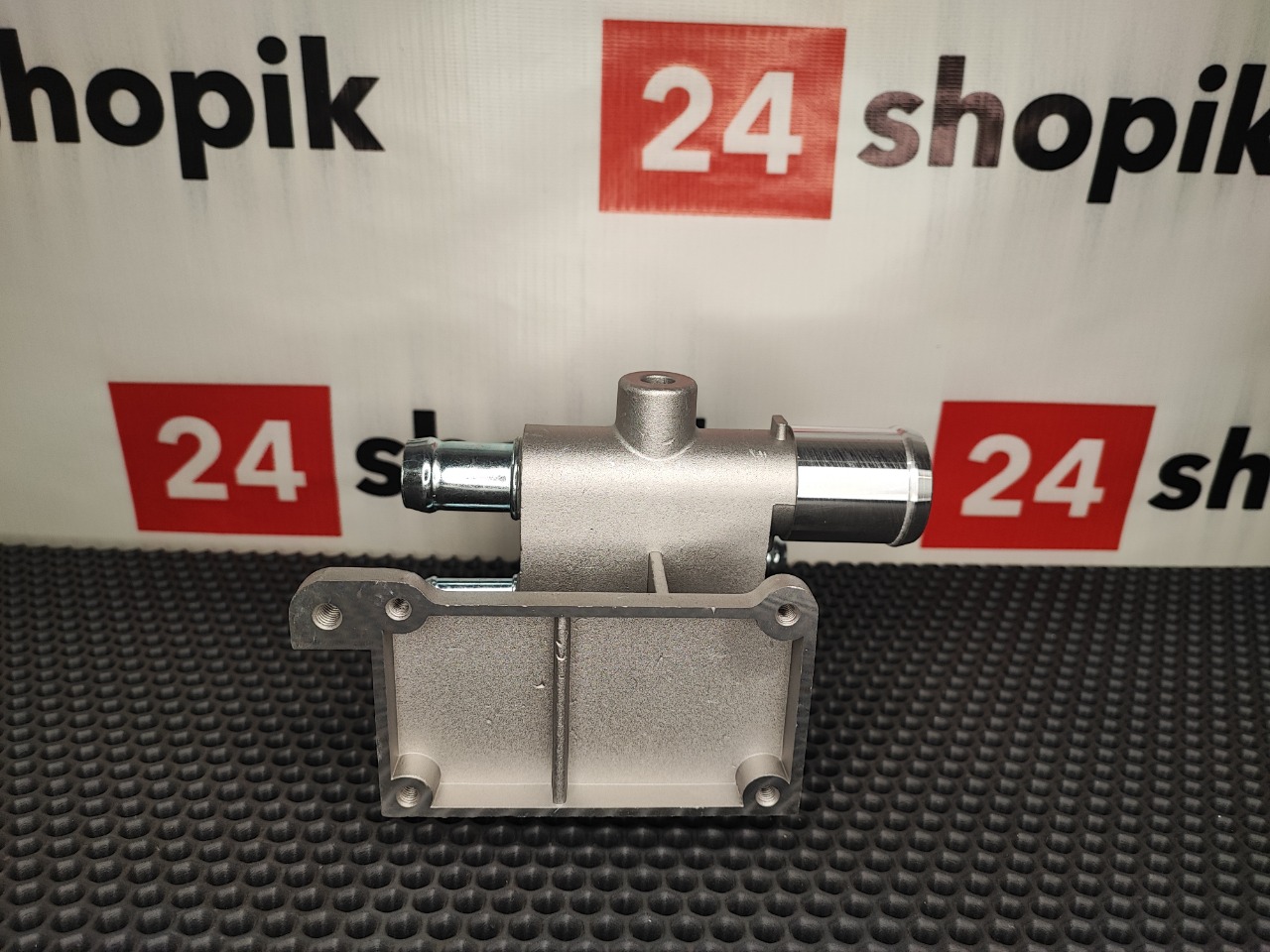 Фланец системы охлаждения, 3900 рублей, Красноярск