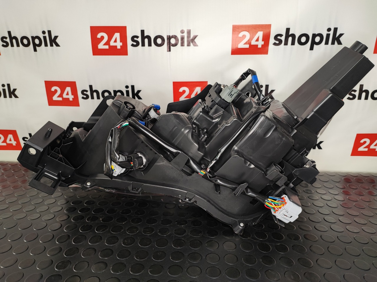 Фара, 35500 рублей, Красноярск