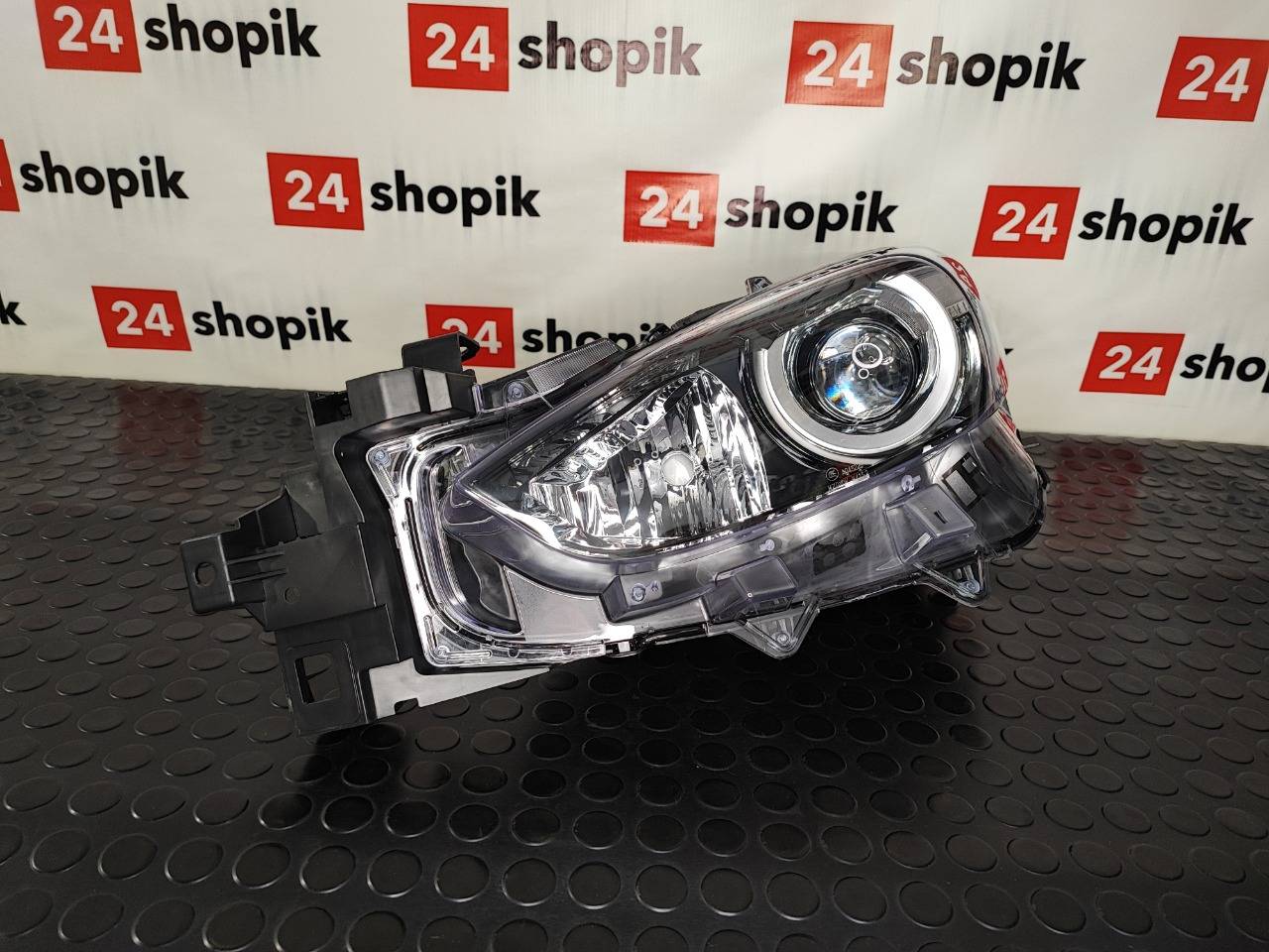 Фара, 18500 рублей, Красноярск