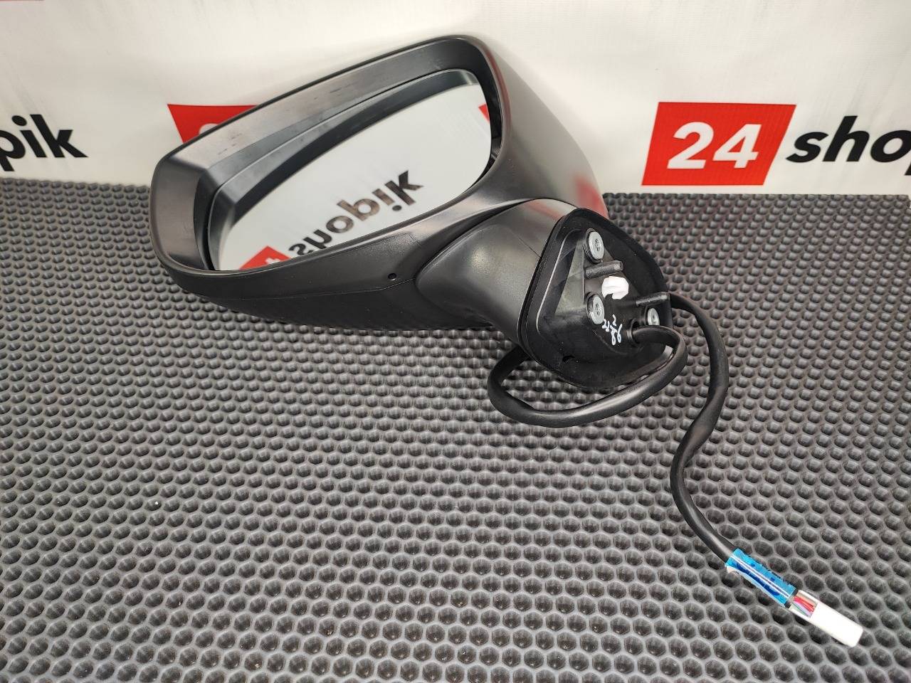 Зеркало боковое, 14000 рублей, Красноярск