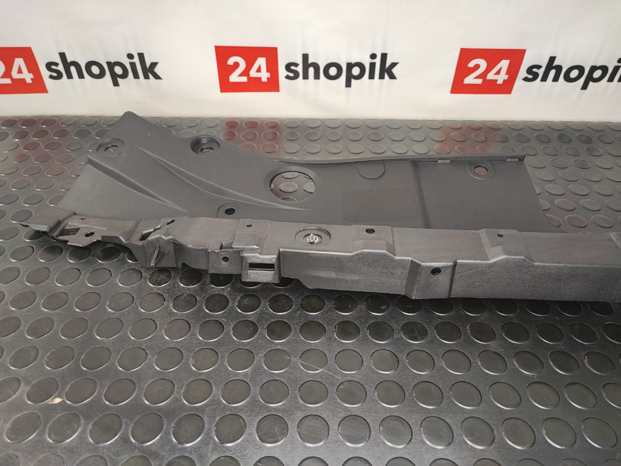 Кронштейн решетки радиатора, 4300 рублей, Красноярск