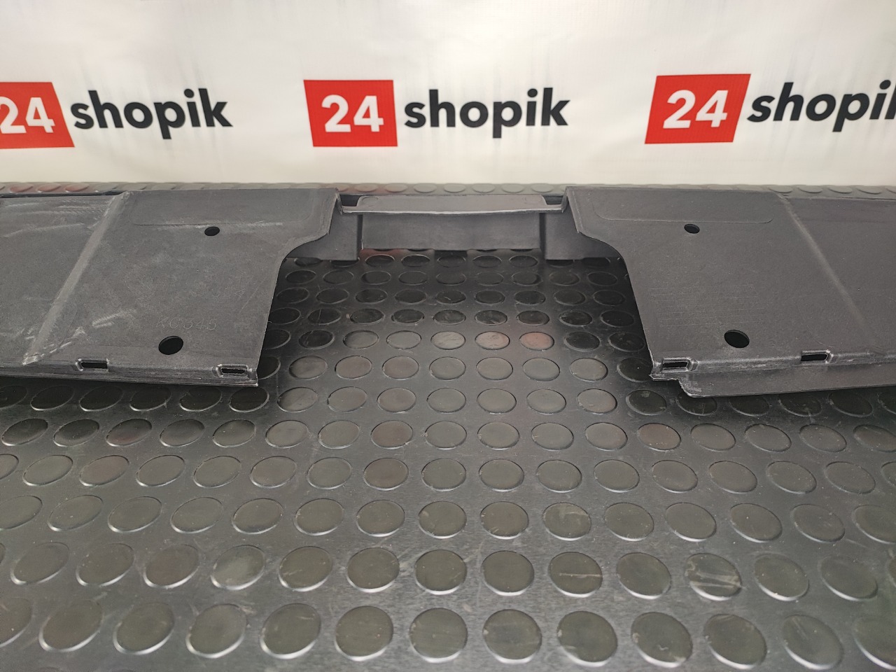 Кронштейн решетки радиатора, 4300 рублей, Красноярск