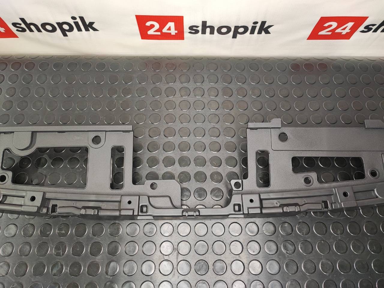 Кронштейн решетки радиатора, 3700 рублей, Красноярск