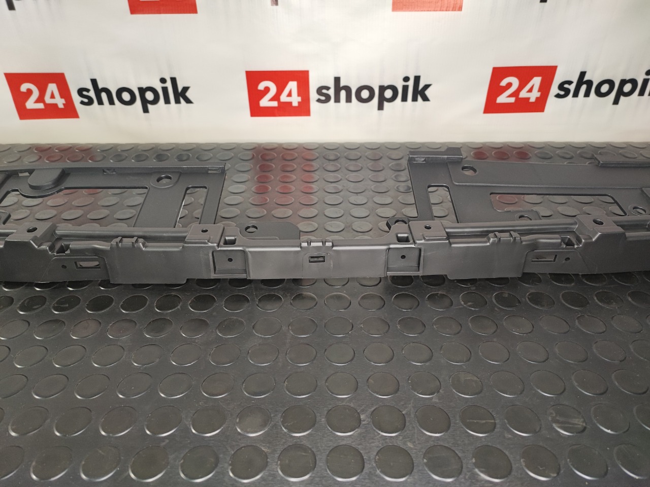 Кронштейн решетки радиатора, 3700 рублей, Красноярск