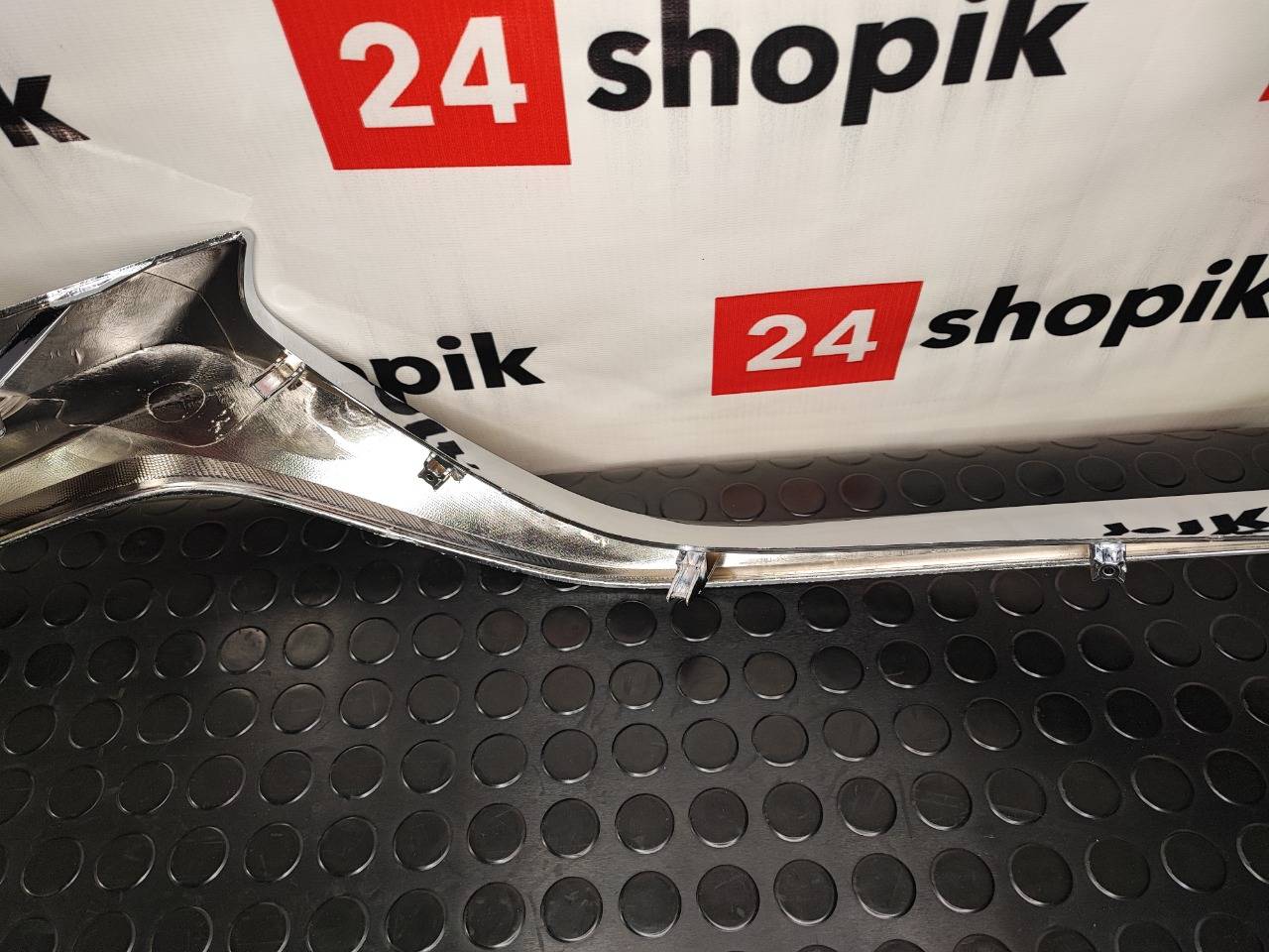 Молдинг решетки радиатора, 4600 рублей, Красноярск