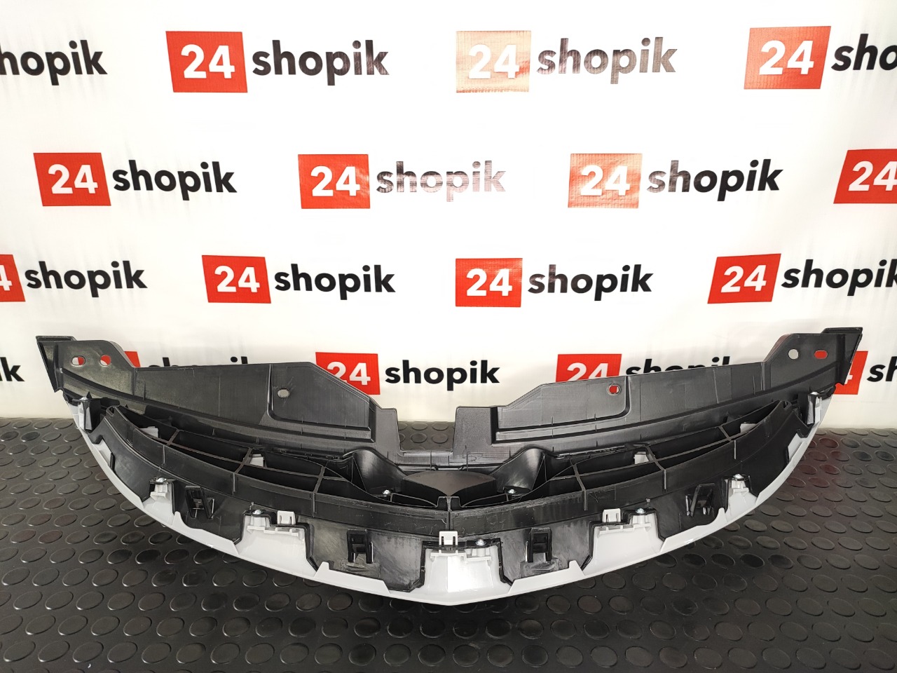 Решетка радиатора, 10800 рублей, Красноярск