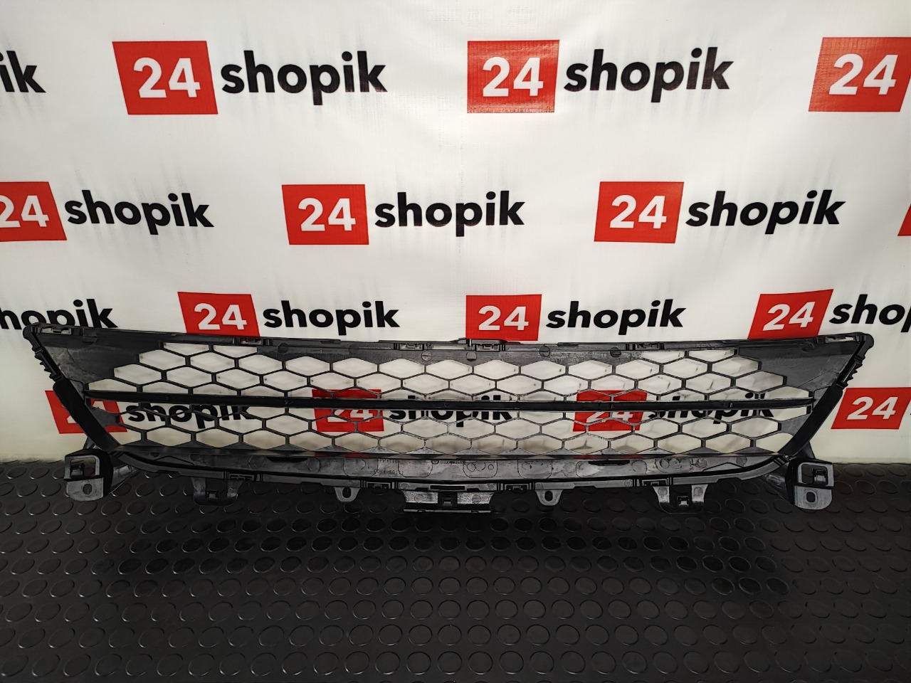 Решетка бампера, 4200 рублей, Красноярск