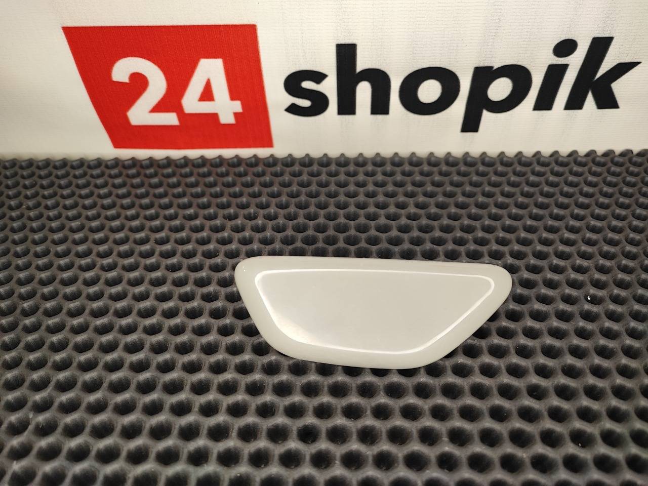 Крышка форсунки омывателя фар, 1500 рублей, Красноярск