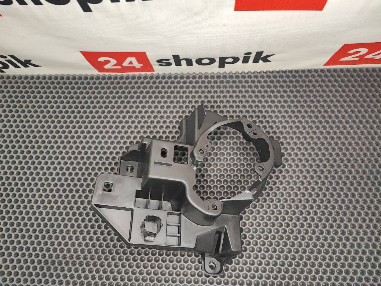 Кронштейн противотуманных фар, 1600 рублей, Красноярск