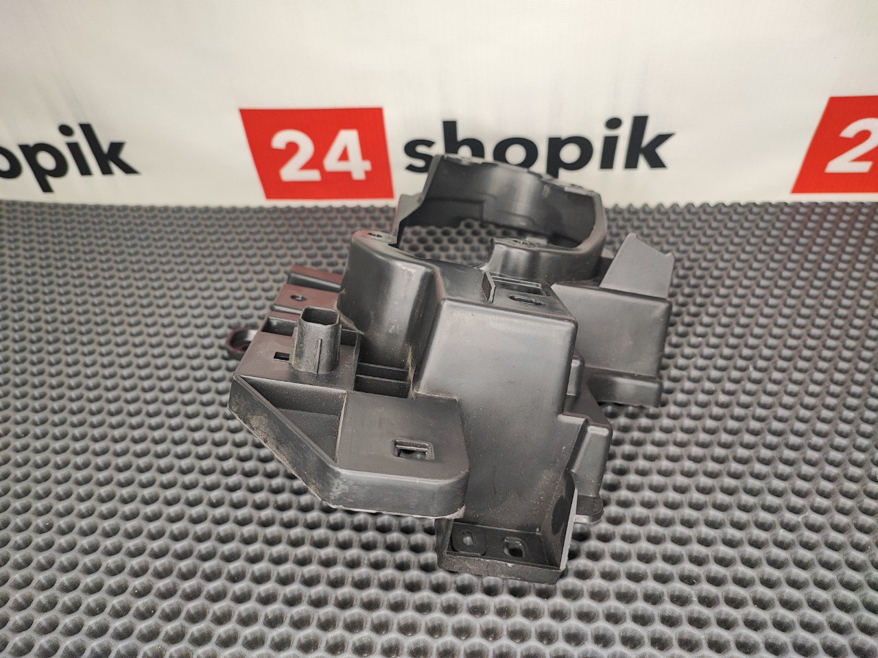 Кронштейн противотуманных фар, 1600 рублей, Красноярск