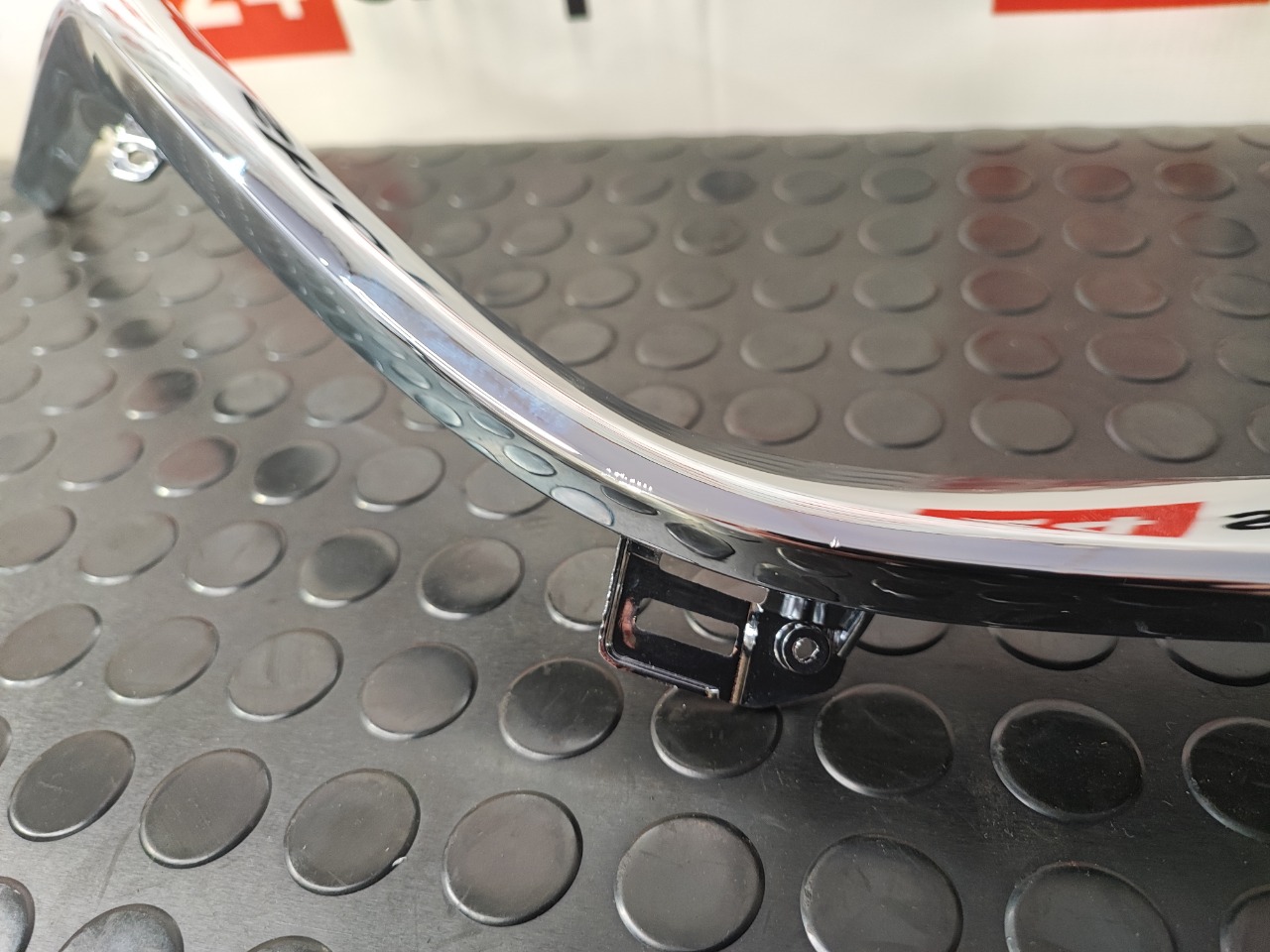 Молдинг решетки радиатора, 1900 рублей, Красноярск