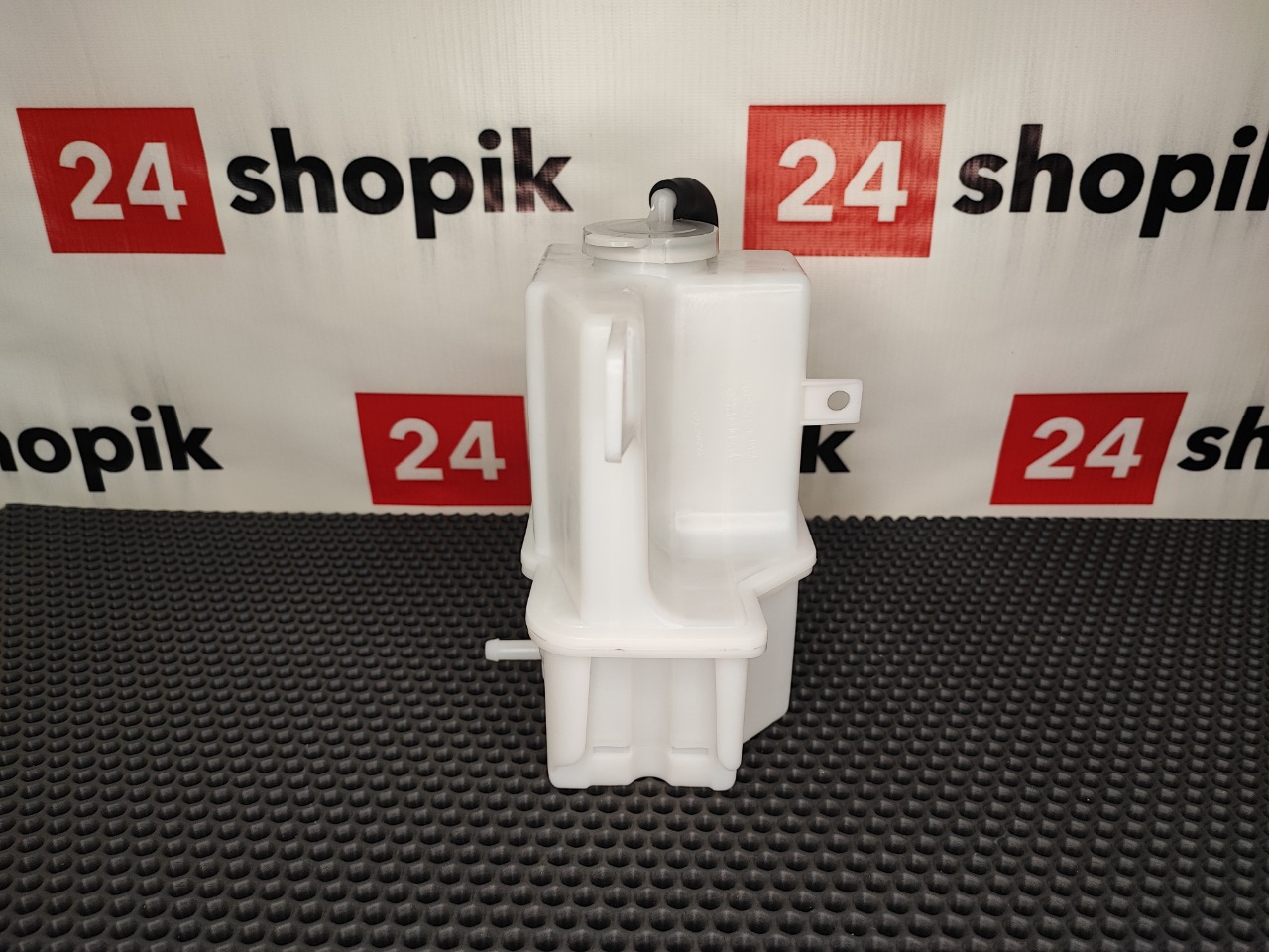 Расширительный бачок, 1800 рублей, Красноярск