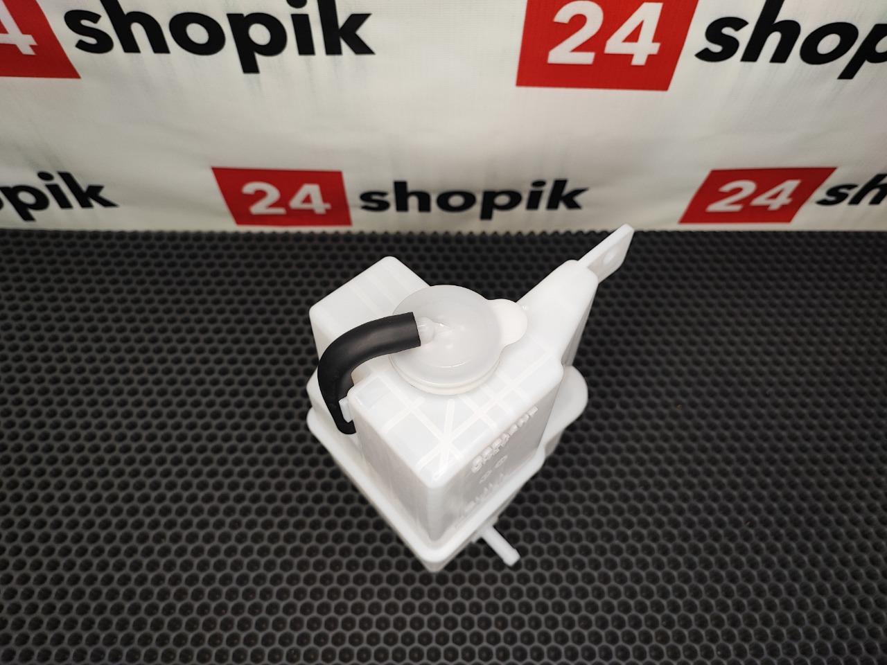 Расширительный бачок, 1800 рублей, Красноярск