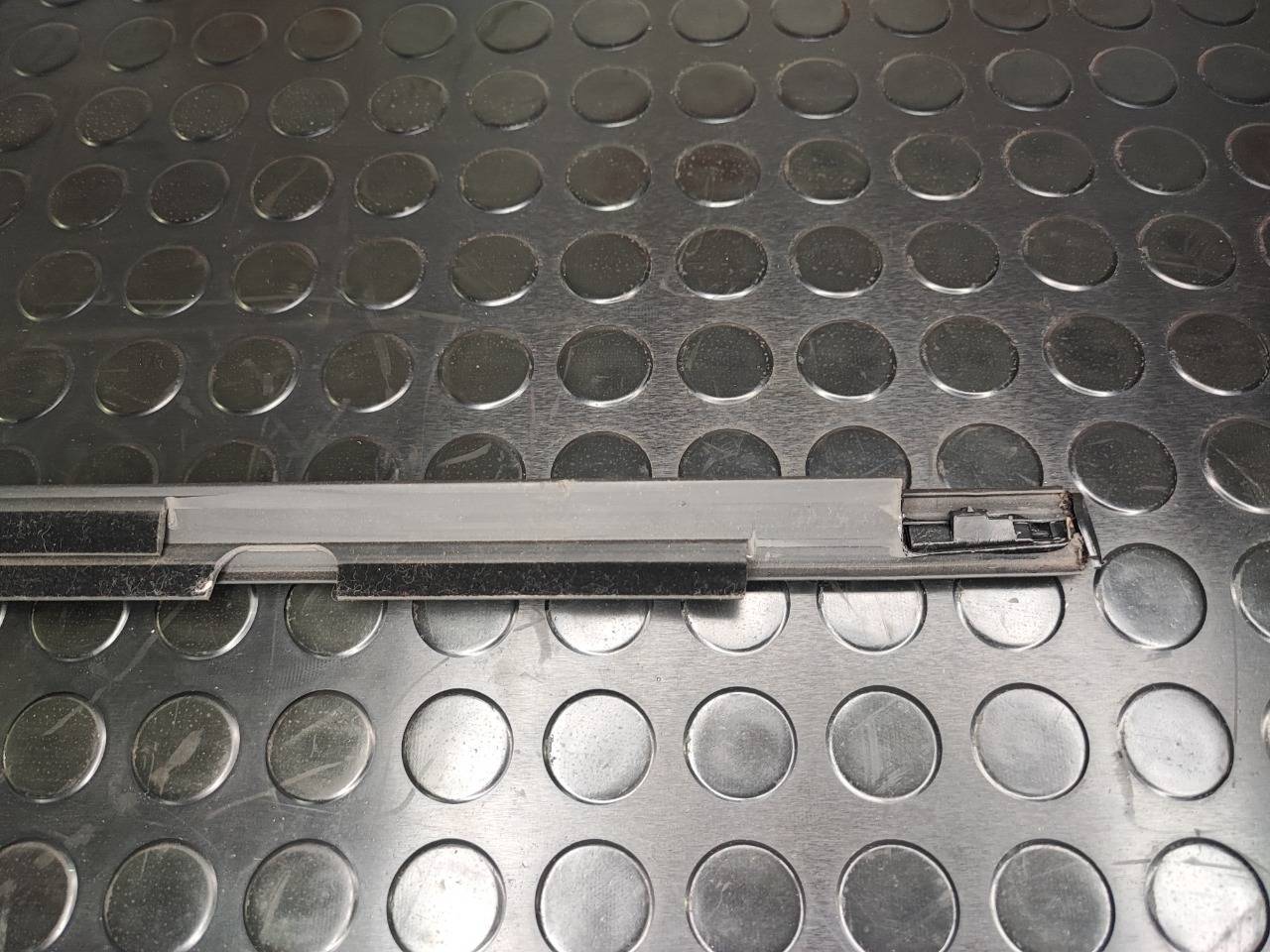 Молдинг стекла двери, 1100 рублей, Красноярск