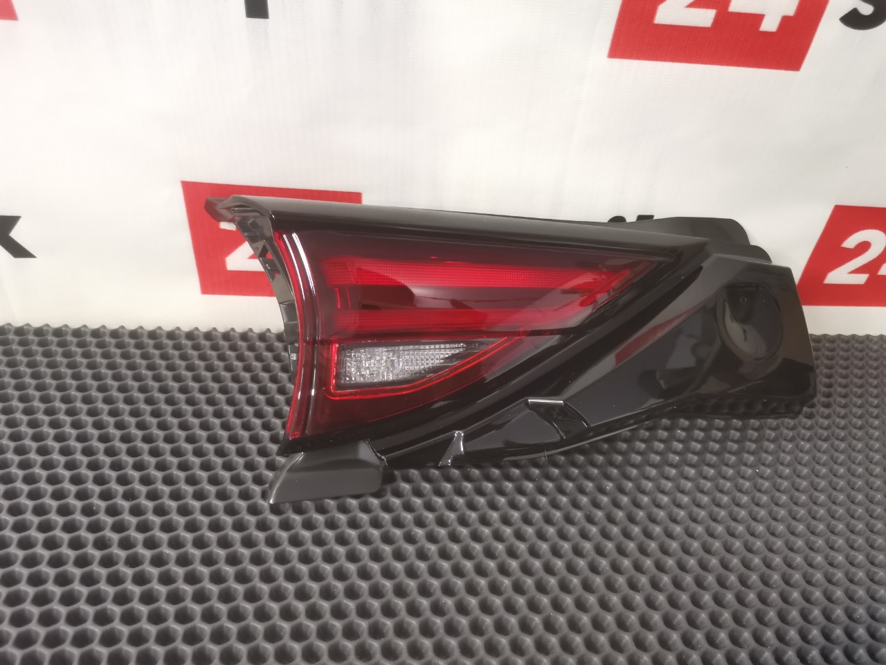 Фонарь заднего хода, 9500 рублей, Красноярск