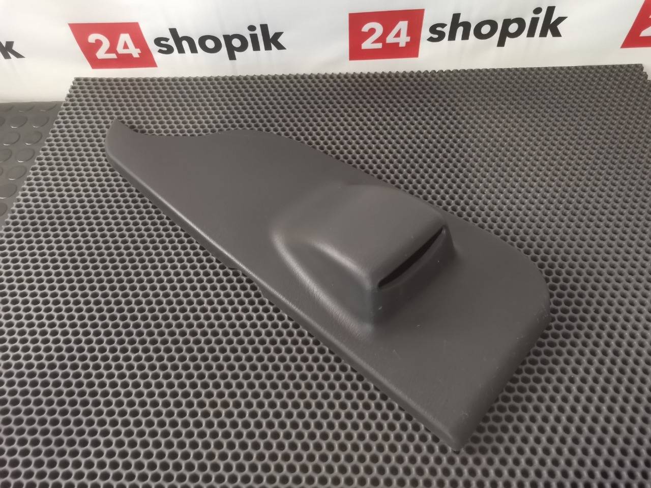 Накладка багажника, 1000 рублей, Красноярск