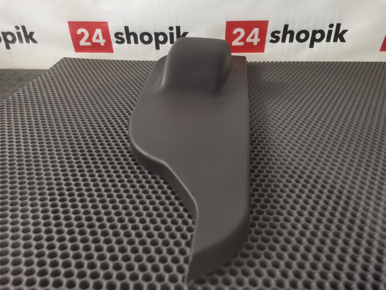 Накладка багажника, 1000 рублей, Красноярск