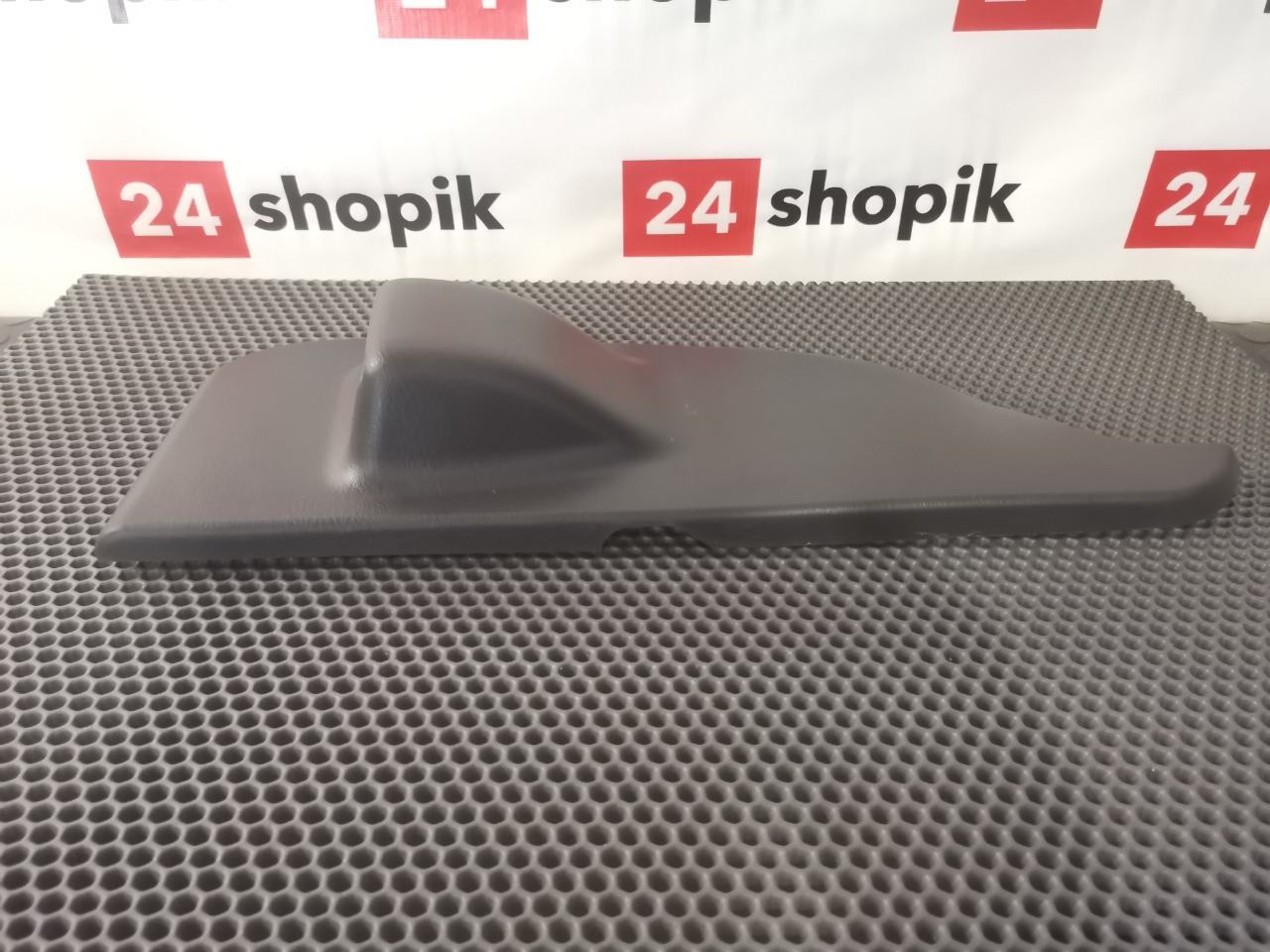 Накладка багажника, 1000 рублей, Красноярск