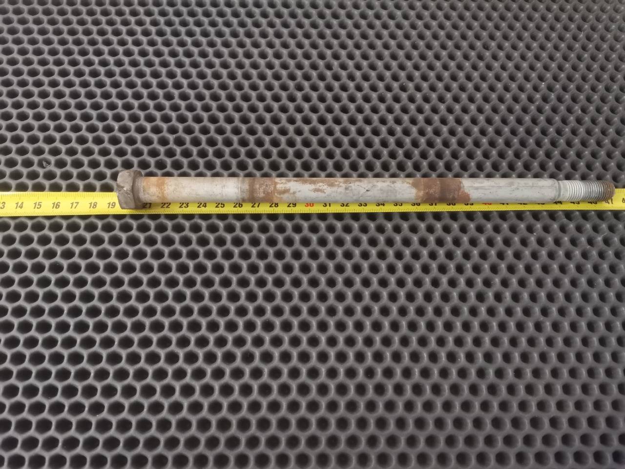 Болт подвески, 1350 рублей, Красноярск