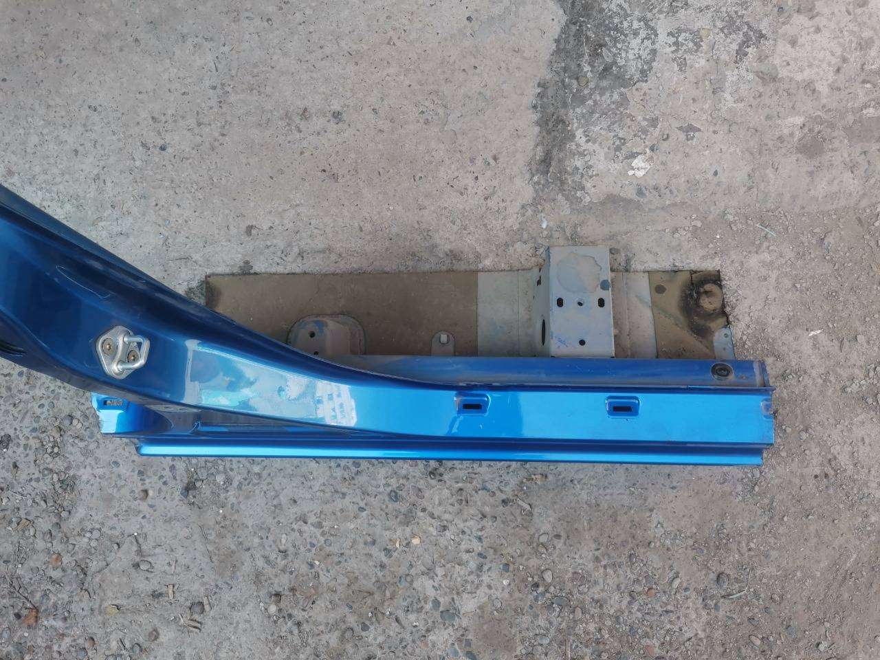 Центральная стойка кузова, 4900 рублей, Красноярск